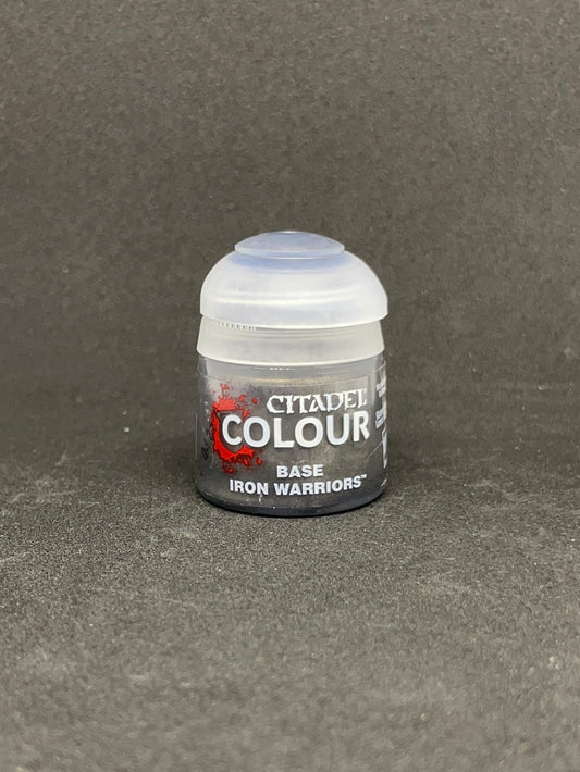 BASE: IRON WARRIORS (12ML)